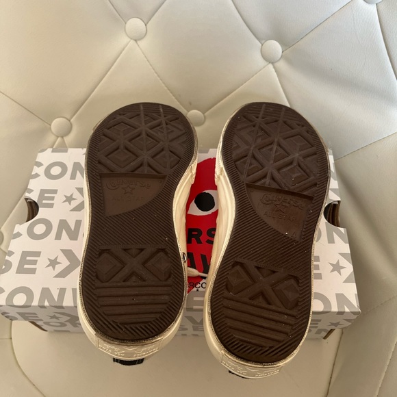 CDG Single Heart White Low Converse - Picture 6 of 9